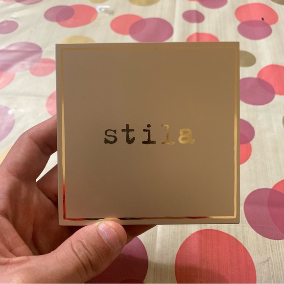 Stila Matte 'N Metal Eye Shadow Palette - Picture 7 of 7